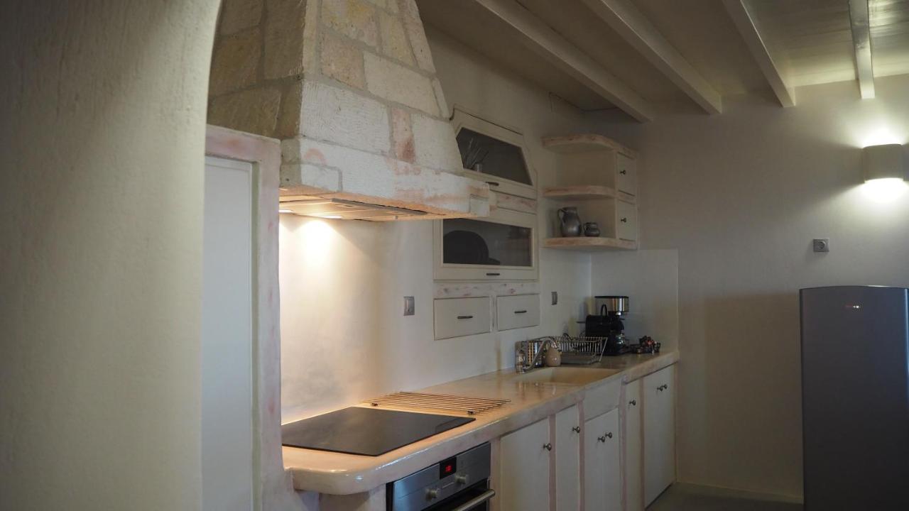Ataraxia- Stonebuilt Studios And Apartments Kimolos Luaran gambar