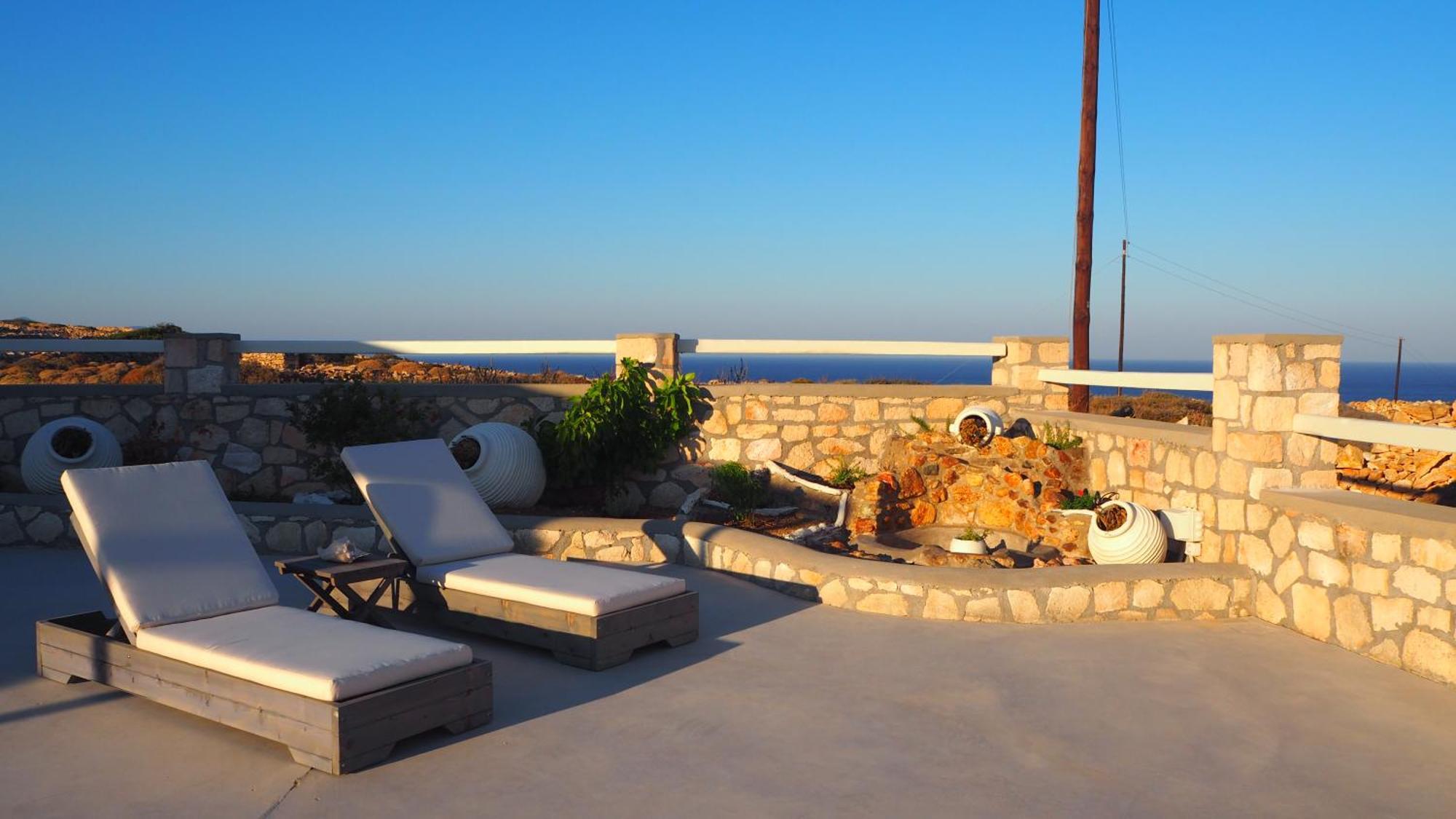 Ataraxia- Stonebuilt Studios And Apartments Kimolos Bilik gambar